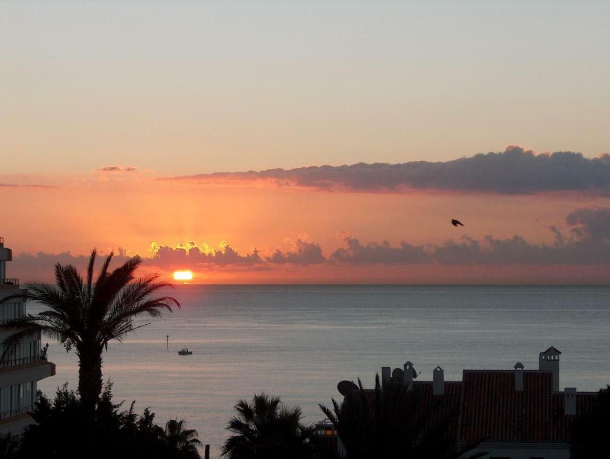 Precioso Apartamento Frente Al Mar ベナルマデナ エクステリア 写真